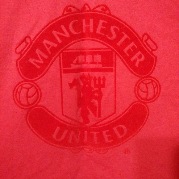 Manchester United Red T- shirt, Size Medium - Picture 2 of 6